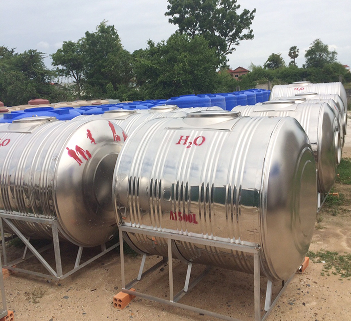Steel tanks Holding