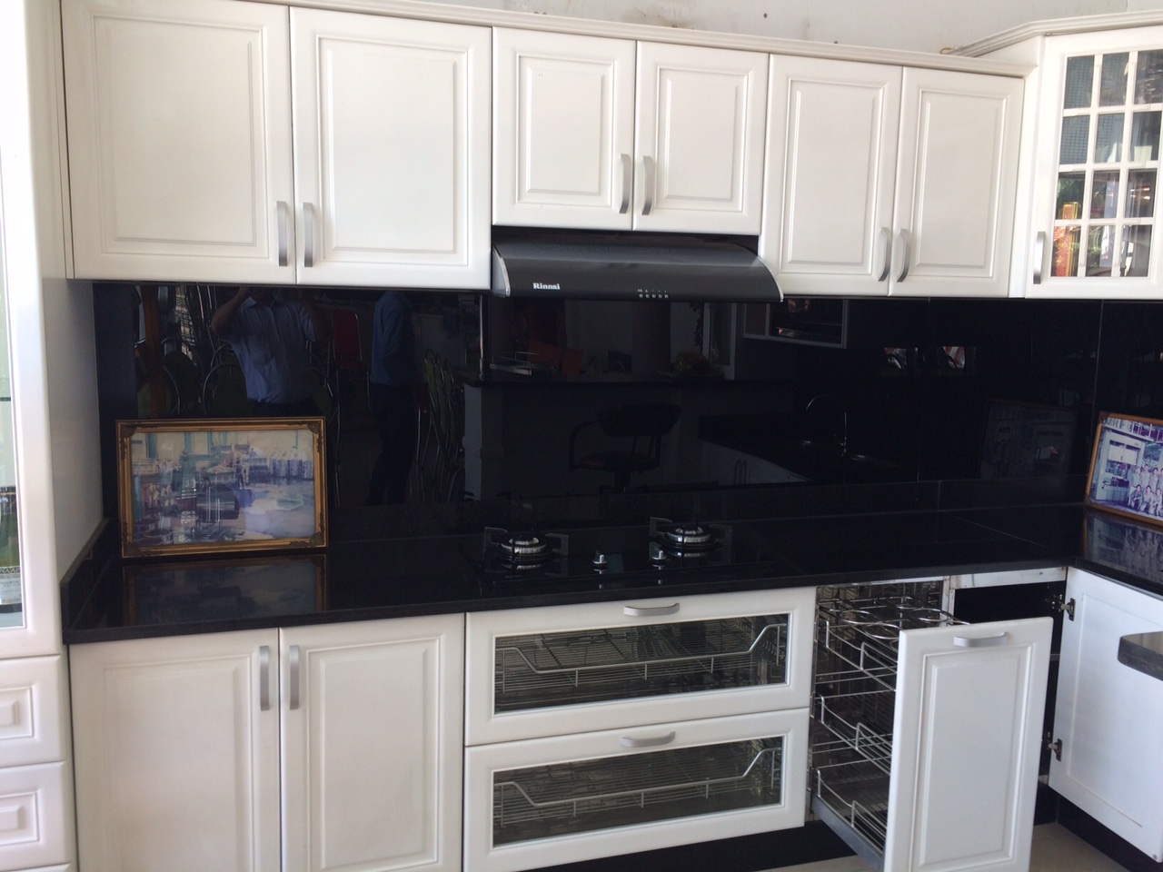 White Kitchen Cabinet